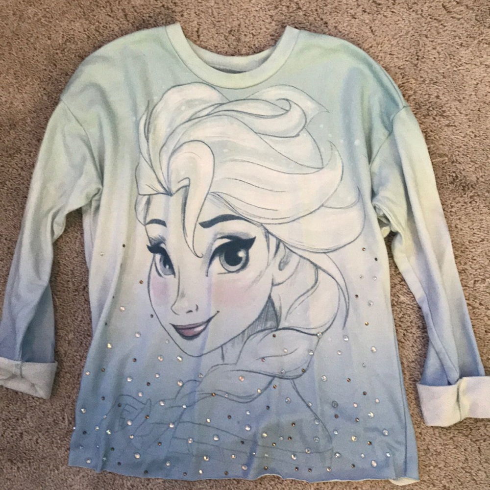 Super pretty Elsa top!